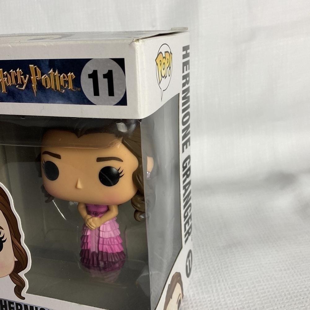 Funko Pop! Harry Potter Hermione Granger Collectible Vinyl Figure - Picture 8 of 10